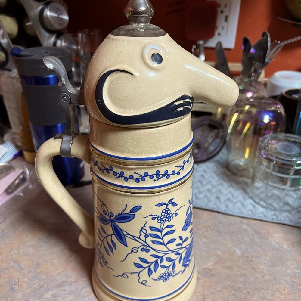 Schultz & Dooley made in Germany. Very good condition, approx 40 years old.